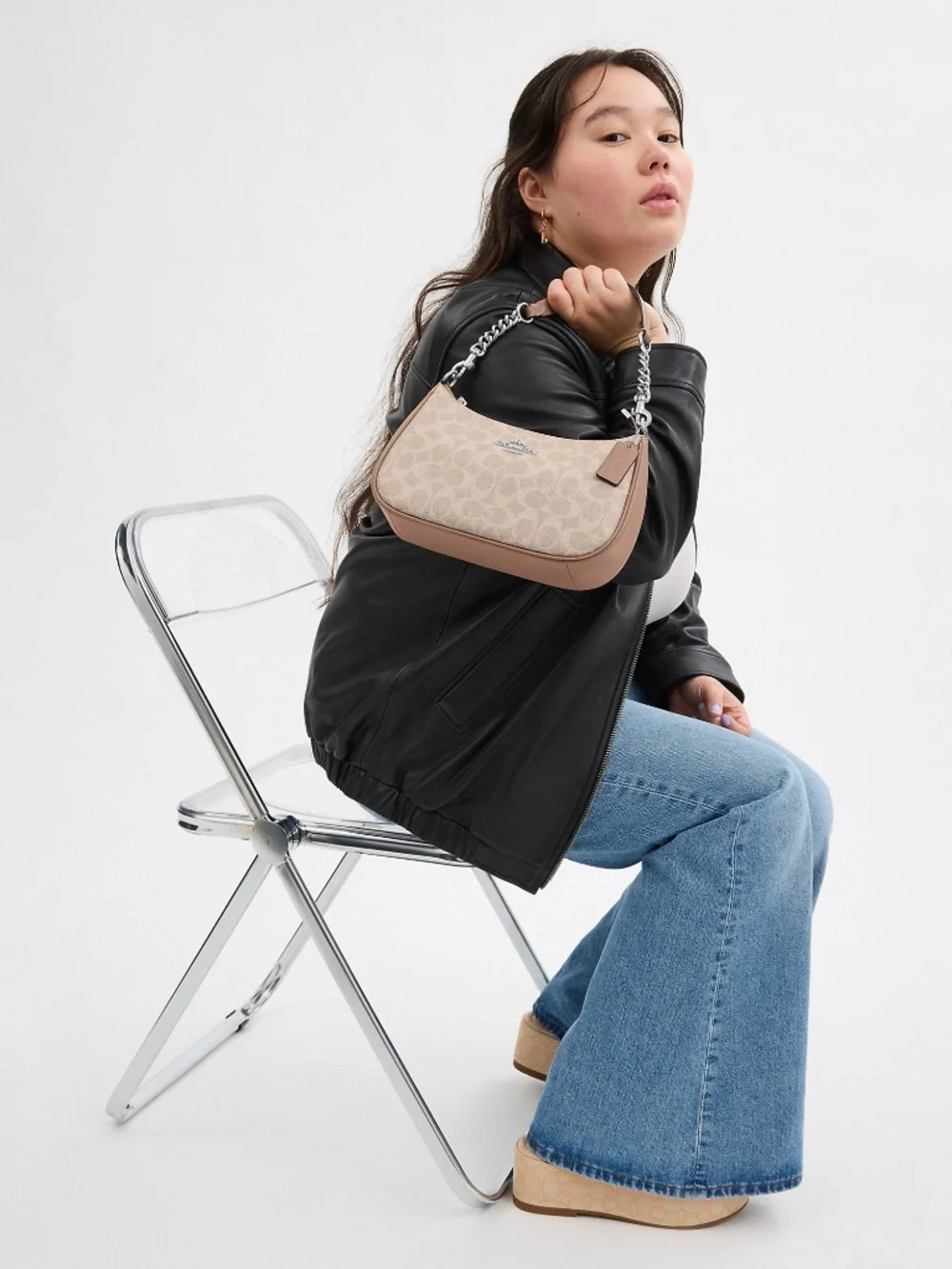 Coach Outlet Teri Shoulder Bag In Signature Canvas